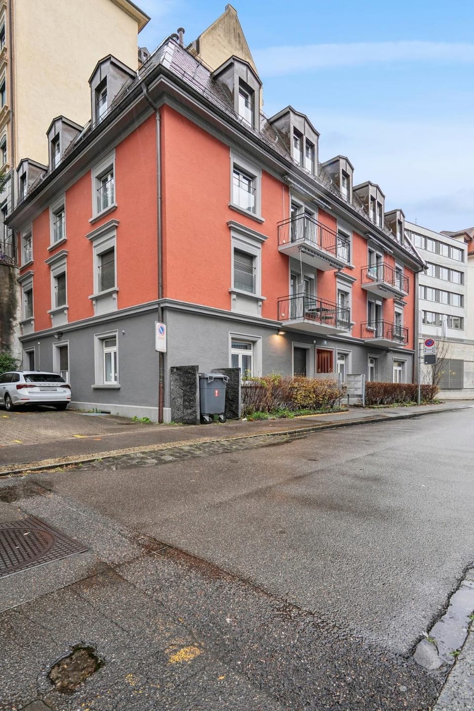 Premium studio in city center - Color 3 Apartment in Zurich City