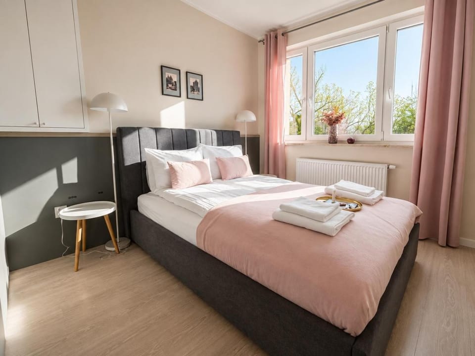 Apartament WHITE GLOVE Teatr Jaracza centrum Apartment in Poland