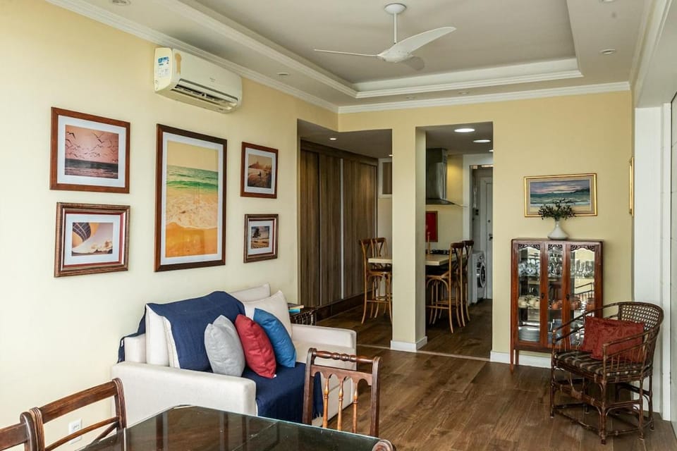 Copacabana wide ocean view Apartment in Rio de Janeiro