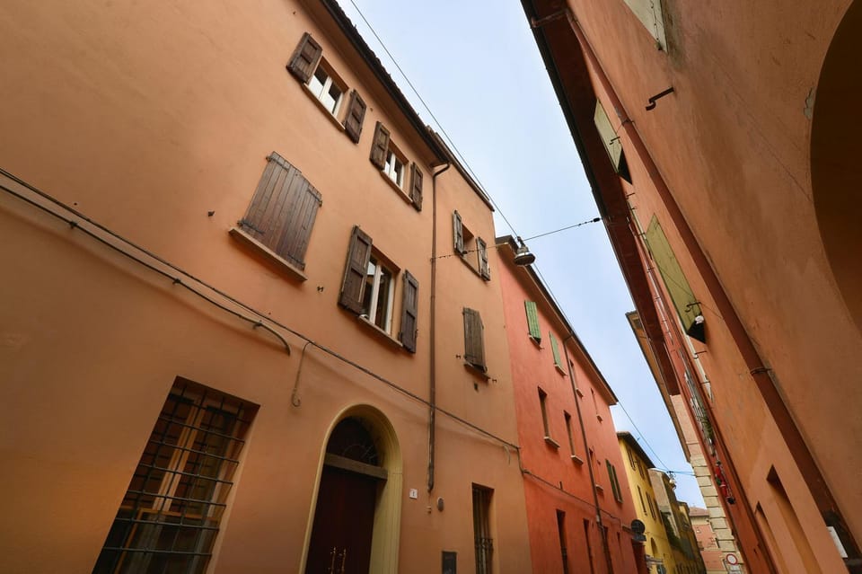 Property building, Street view