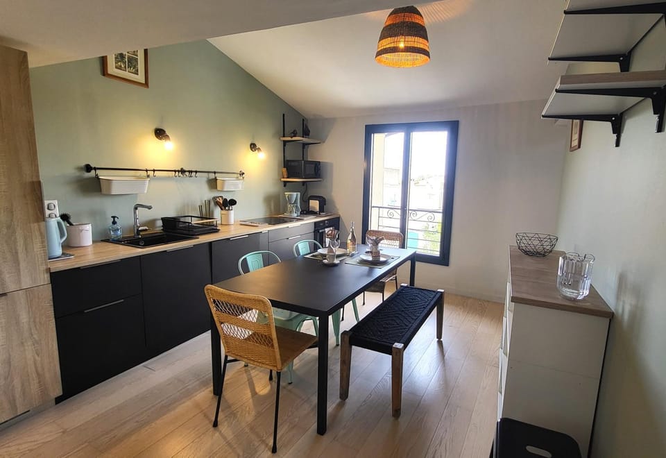 Townhouse with rooftop House in Pernes-les-Fontaines