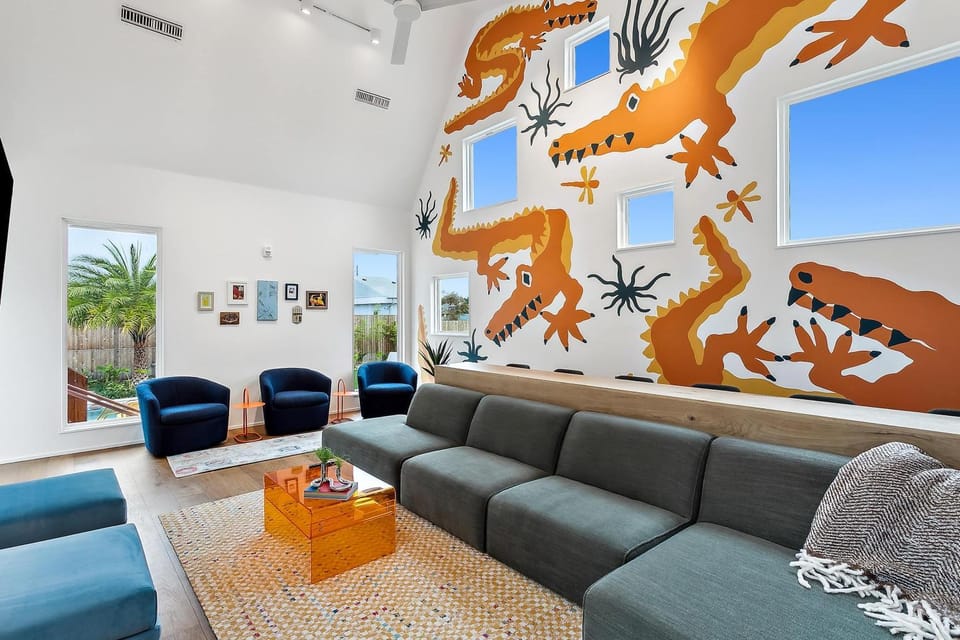 The Cocodrie Private 12BR Villa House in Ninth Ward