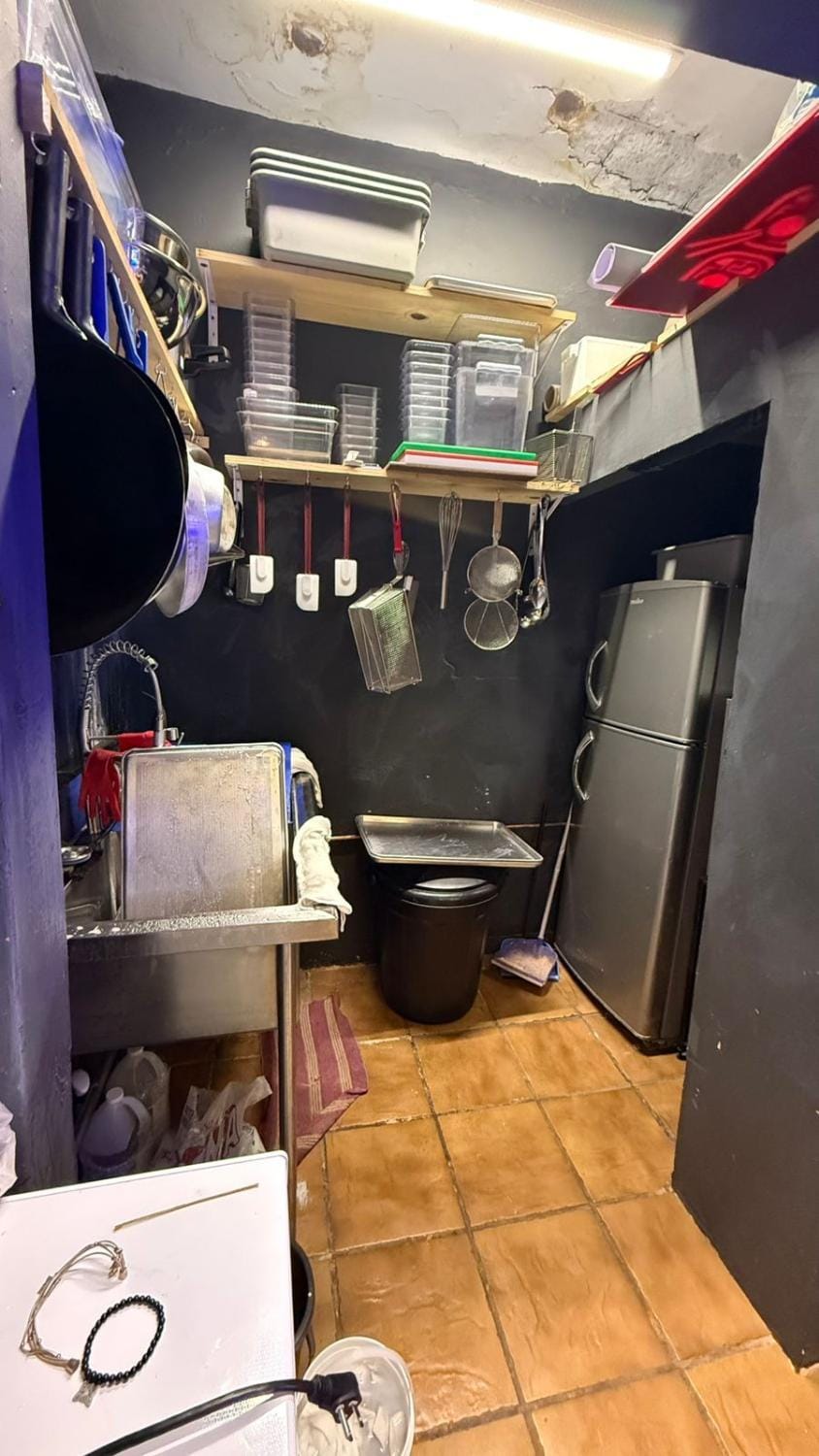 Toilet, washing machine, dryer