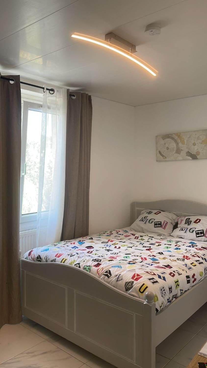 Neuw room Calaisis Vacation rental in Calais