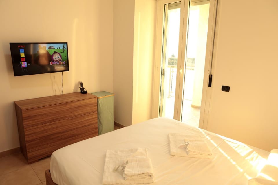 Flamingo Sunset Cruise by ACS HOLIDAYS Apartment in Rome