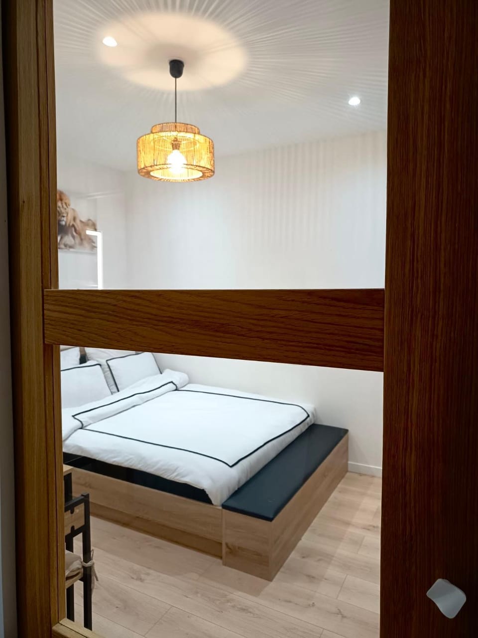 Dinas home Apartment in Île-de-France