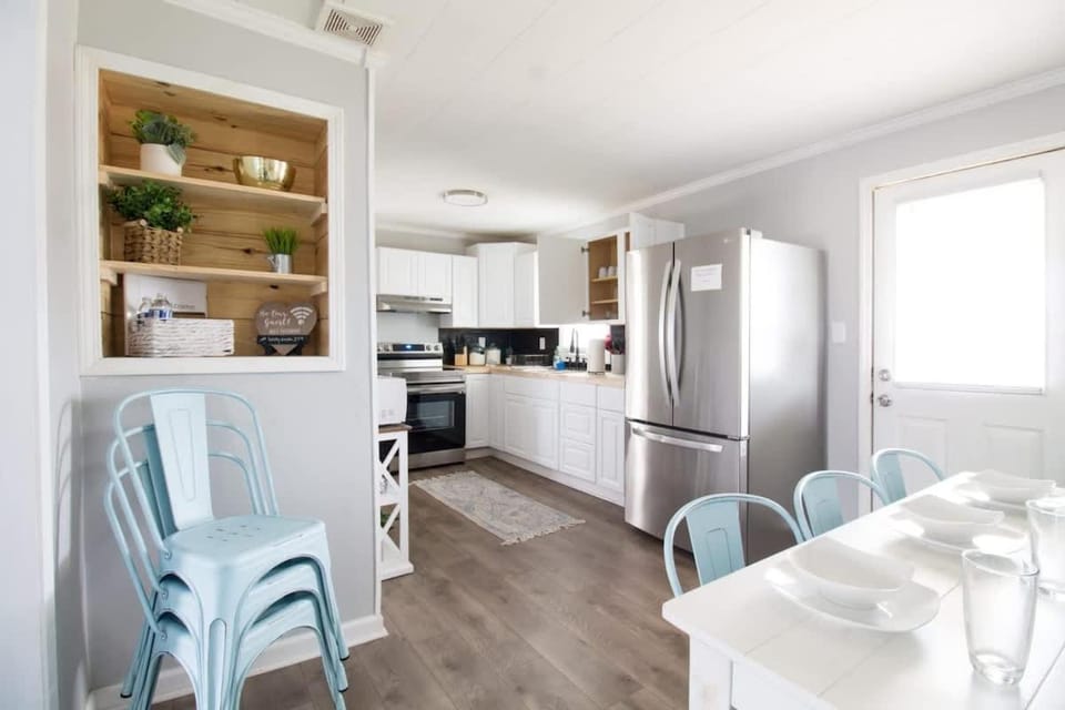 Peaceful Family Retreat in Bristol House in Bristol