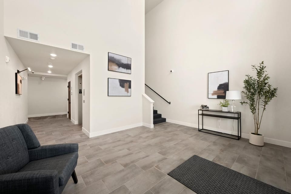 The Landmark with Two King Beds, Garage and Fireplace House in Fort Collins