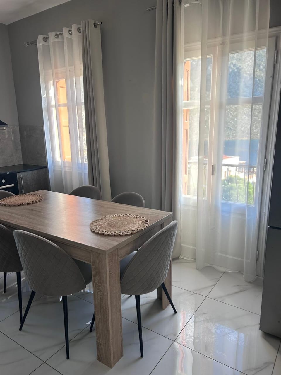 Kitchen or kitchenette, Kitchen or kitchenette, Dining area