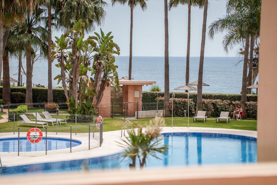Spring, Day, Natural landscape, Garden, Garden view, Pool view, Sea view, Swimming pool, sunbed