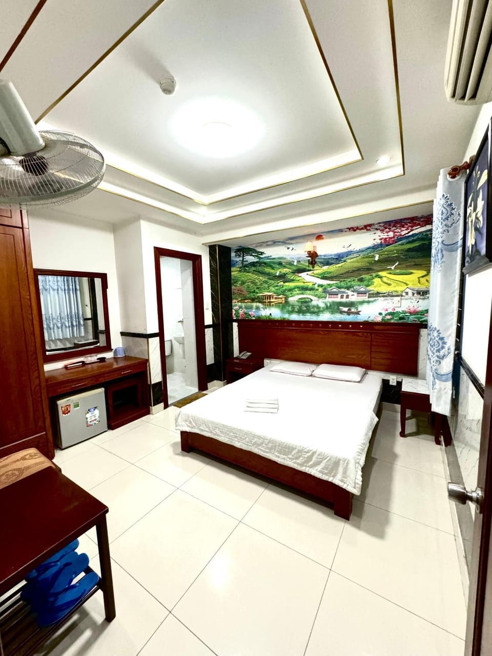 Hotel Hoàng Thiên Lộc Hotel in Ho Chi Minh City