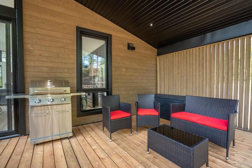 Chalet du Golf avec Spa Chalet in Sainte-Agathe-des-Monts