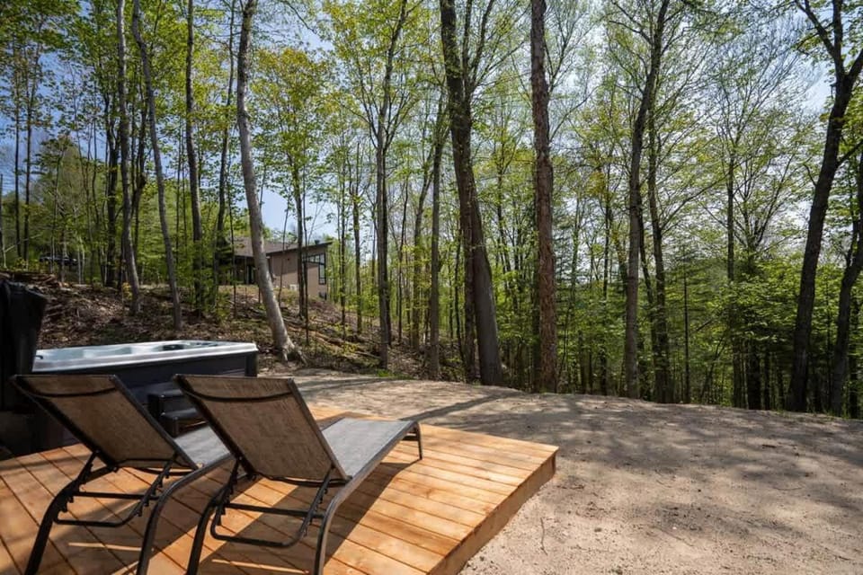 Chalet du Golf avec Spa Chalet in Sainte-Agathe-des-Monts