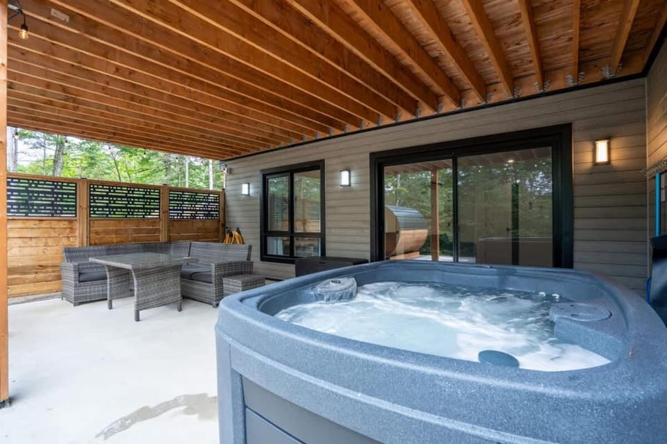Le Birdie spa et sauna Chalet in Ontario