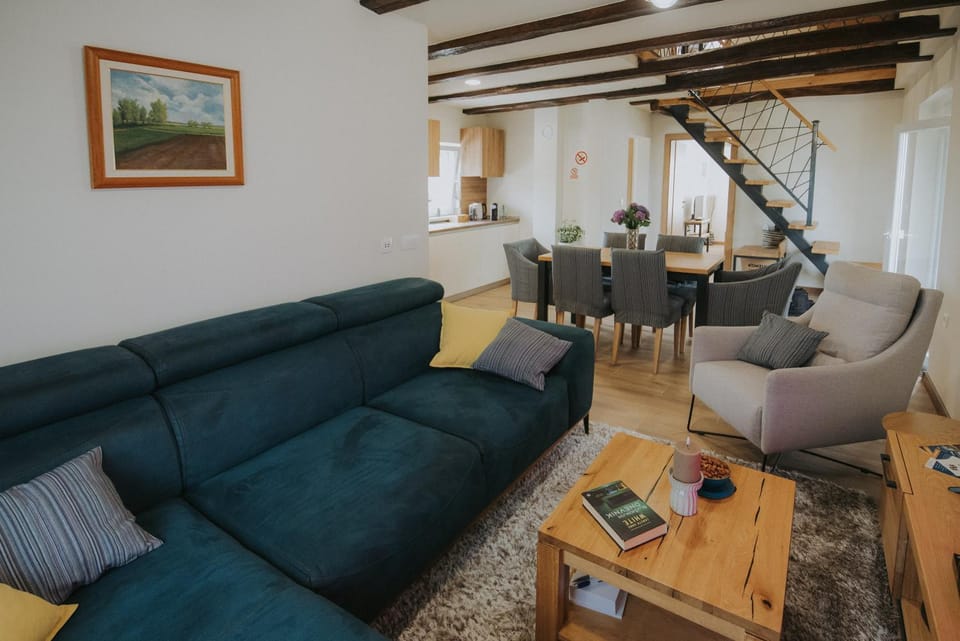 Kuća za odmor Back to Bašić House in Brod-Posavina County, Croatia