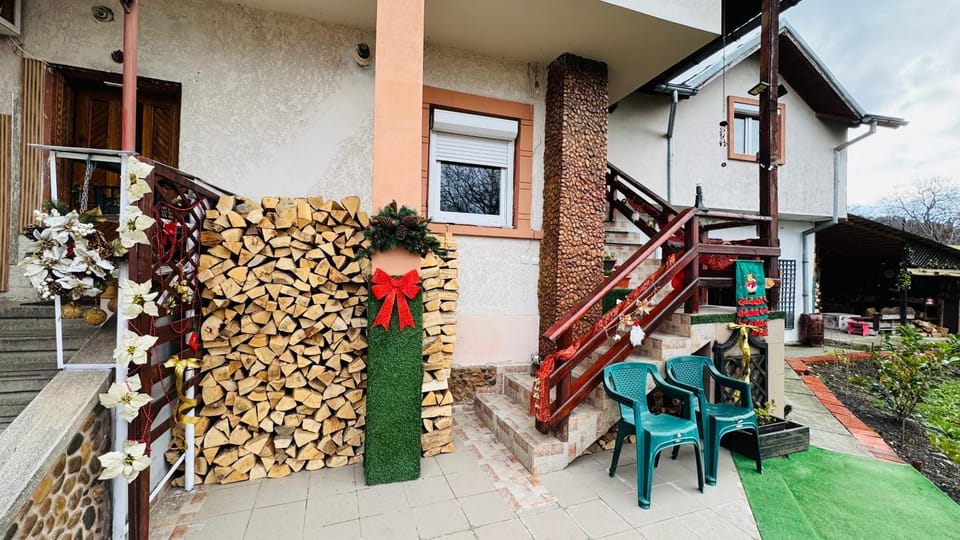 Casa Claudine House in Romania