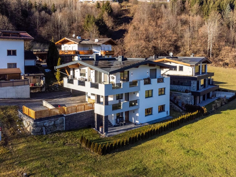 Property building, Winter
