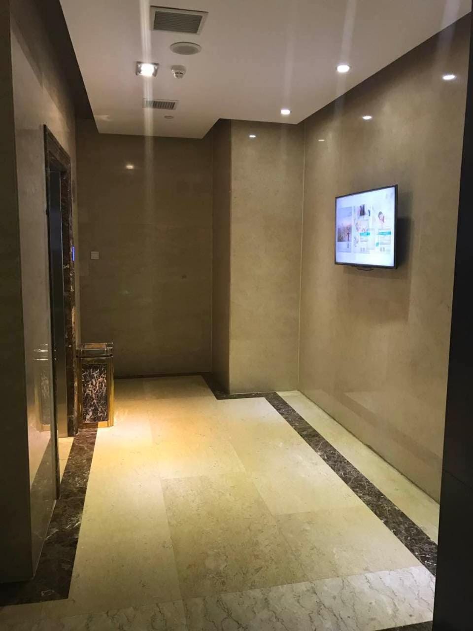 Lobby or reception, Decorative detail