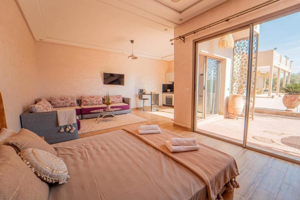 Jasmine Nest - Ochre Nests - Pool & Farm Apartment in Marrakesh-Safi