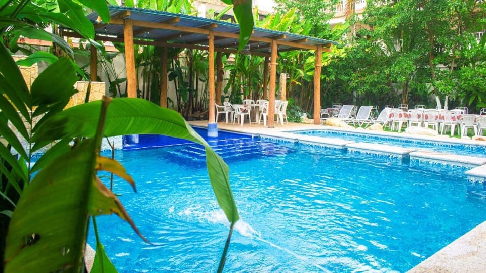 Swimming pool