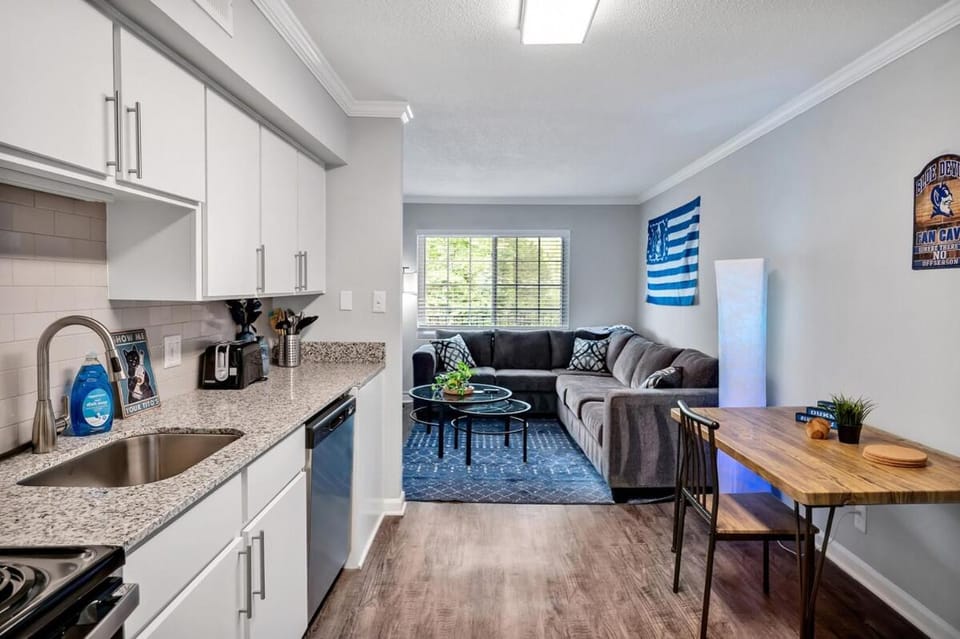 Pet Friendly Duke 1br - Near Hospital and Downtown Apartment in Durham