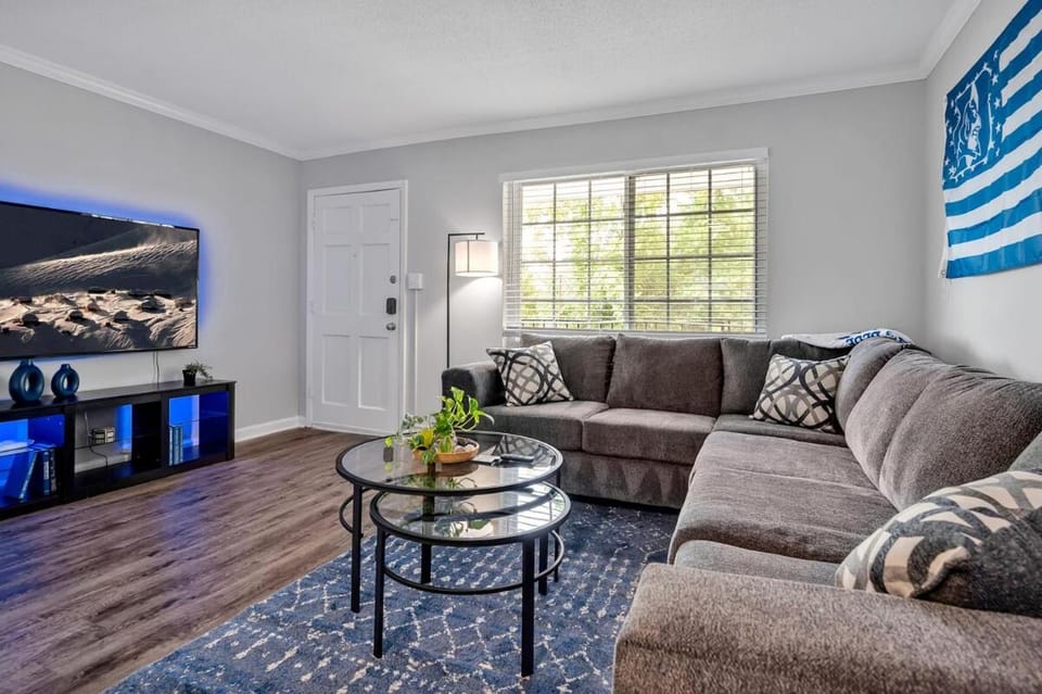 Pet Friendly Duke 1br - Near Hospital and Downtown Apartment in Durham