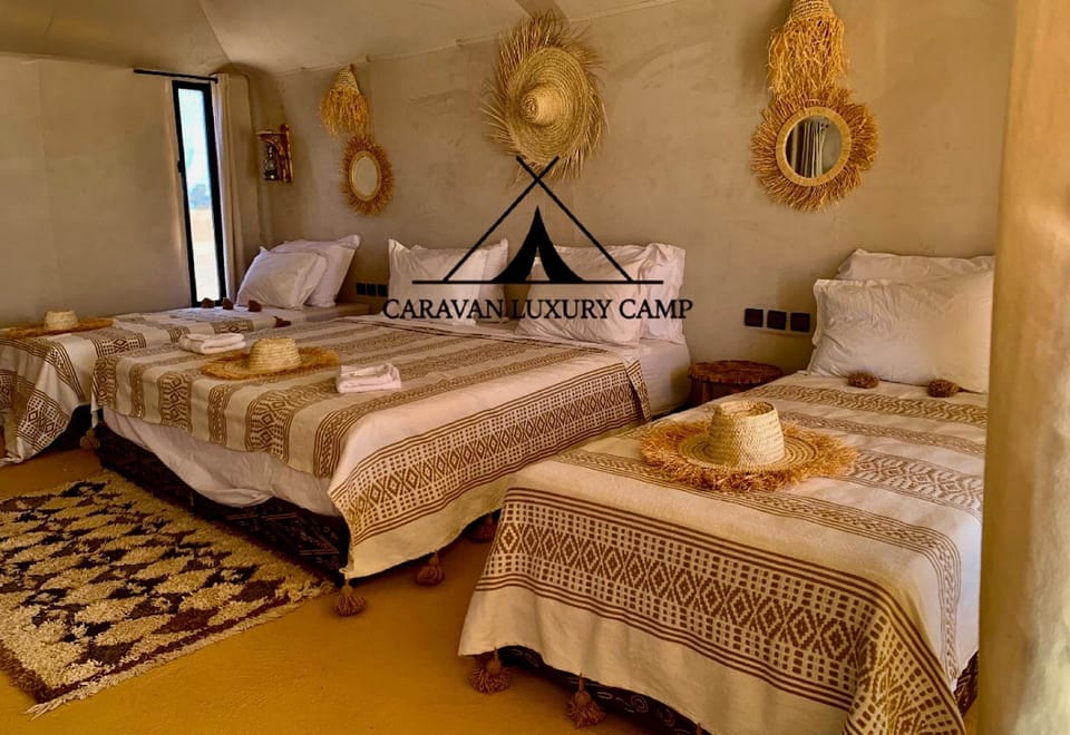 Property building, Bed, Photo of the whole room, Bedroom, towels