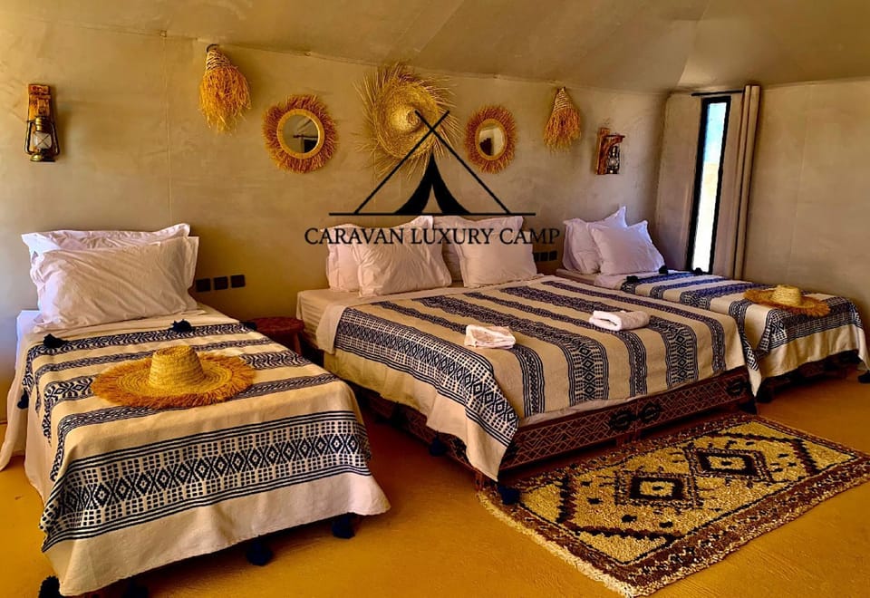 Property building, Bed, Photo of the whole room, Bedroom, towels