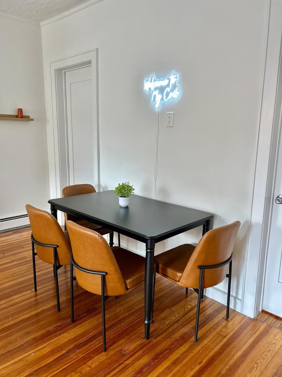 011 - Bright & Cozy 2BR2BA Prime Location Apartment in Hoboken