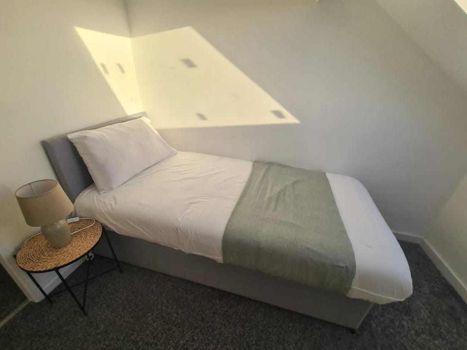 Comfy 4 Bed Roker House Apartment in Sunderland
