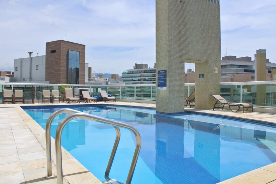 Day, Pool view, Swimming pool, sunbed