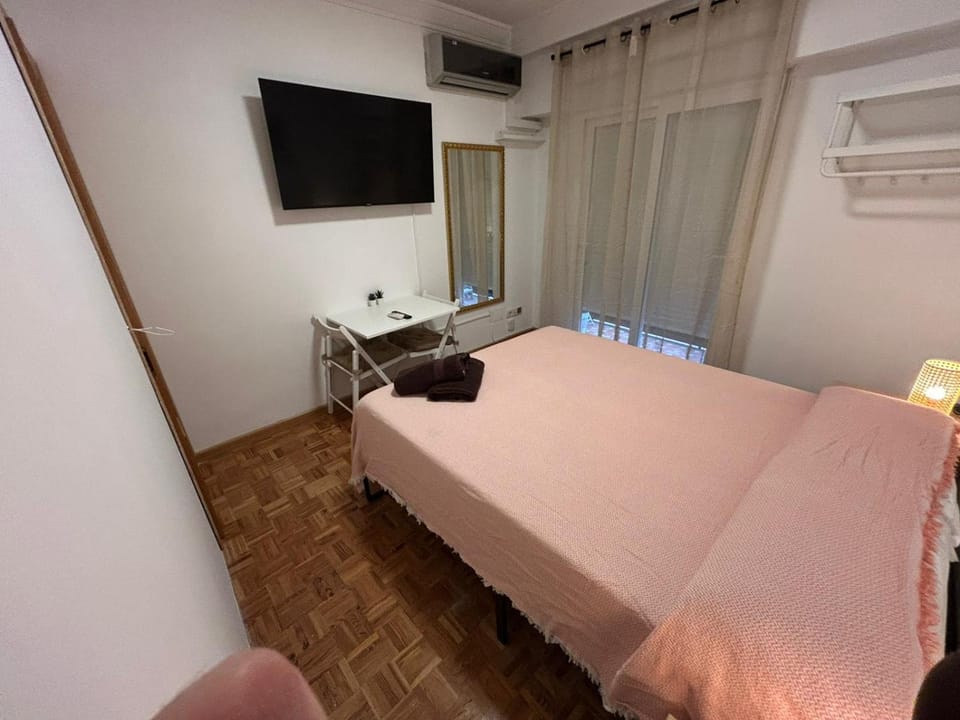 Rooms La Latina, junto a Plaza Mayor Bed and Breakfast in Centro
