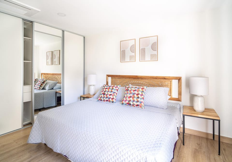Bed, Bedroom