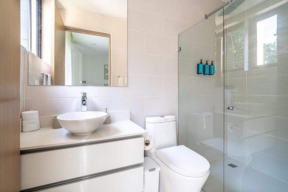 Bathroom, Bath