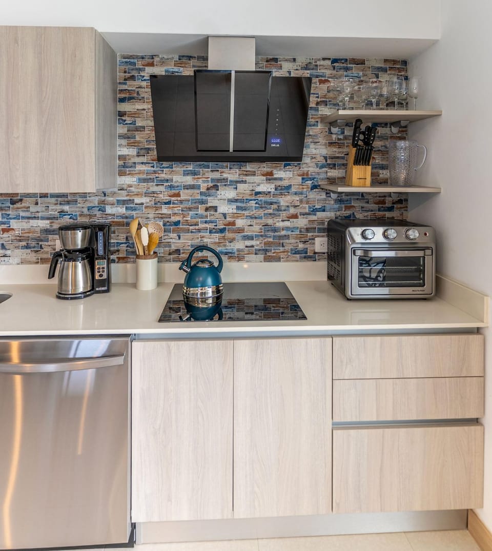 Kitchen or kitchenette, kitchen