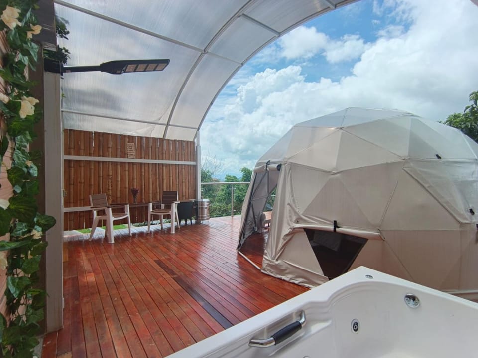 Hot Tub, Balcony/Terrace