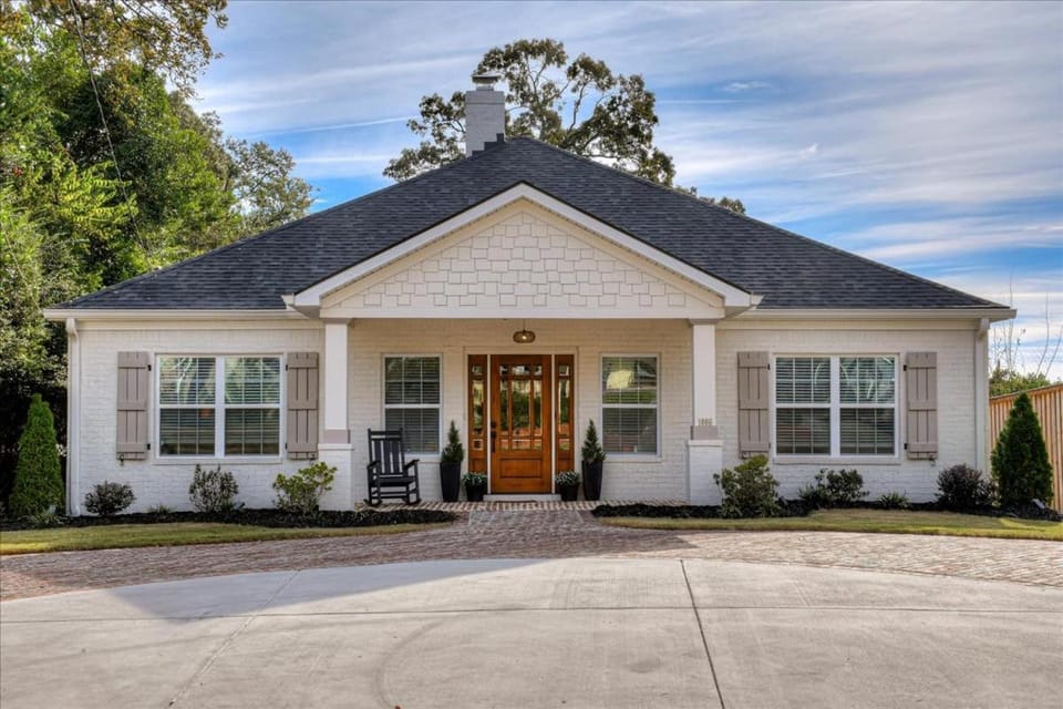 Augusta Luxe Retreat Minutes to Masters Private Backyard House in North Augusta