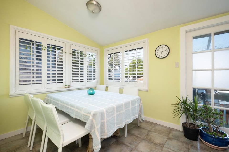 Dining area, Dinner