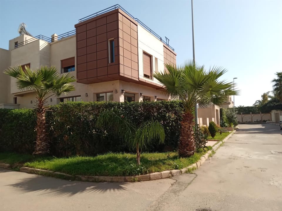 Villa avec piscine proche de la mer House in Mohammedia