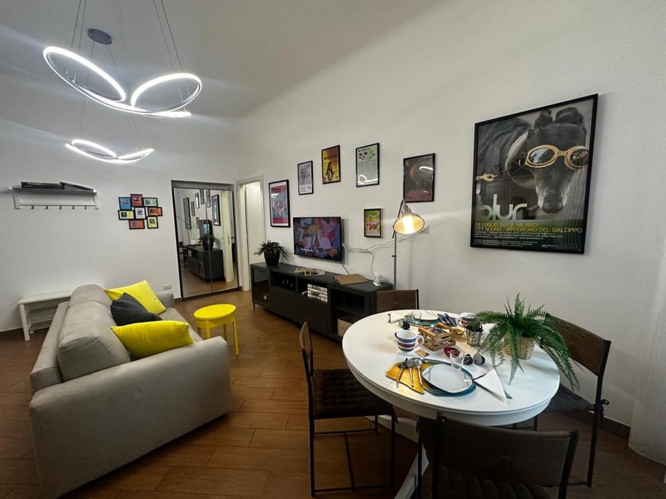 TV and multimedia, dishwasher, heating, internet, washing machine, kitchen, air conditioner