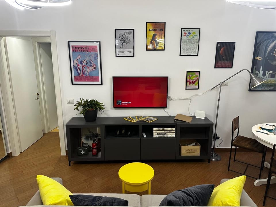 TV and multimedia, dishwasher, heating, internet, washing machine, kitchen, air conditioner