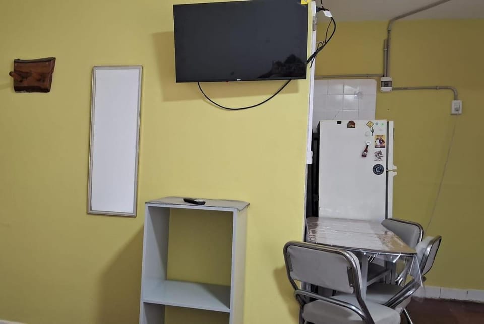 Communal lounge/ TV room, TV and multimedia, Dining area