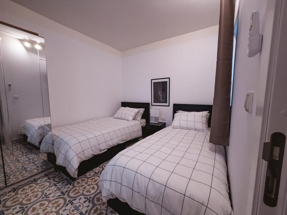 Bed, Bedroom, wardrobe