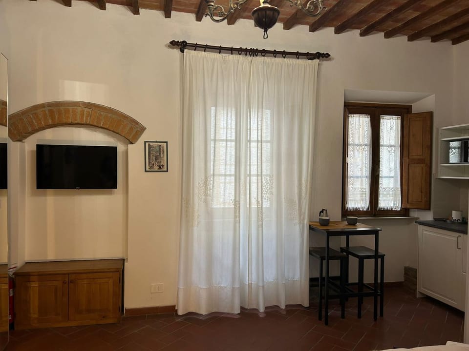 TV and multimedia, Dining area