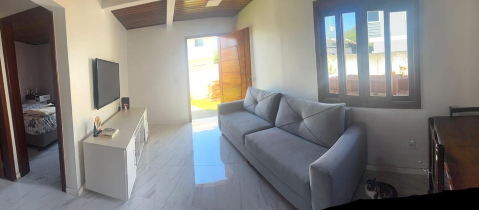 Casa CANASVIEIRAS ! House in Florianopolis