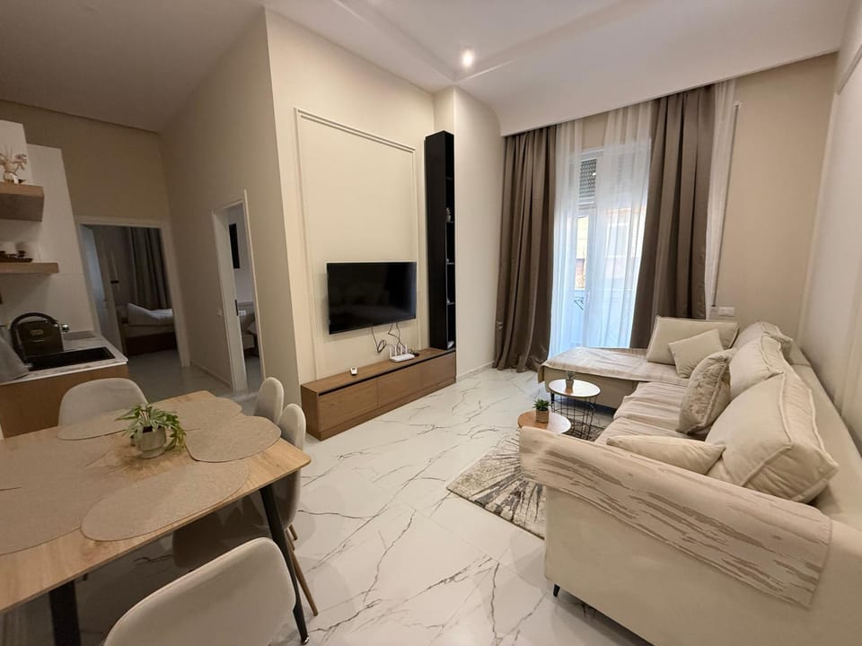 Hailey Apartment in Tirana