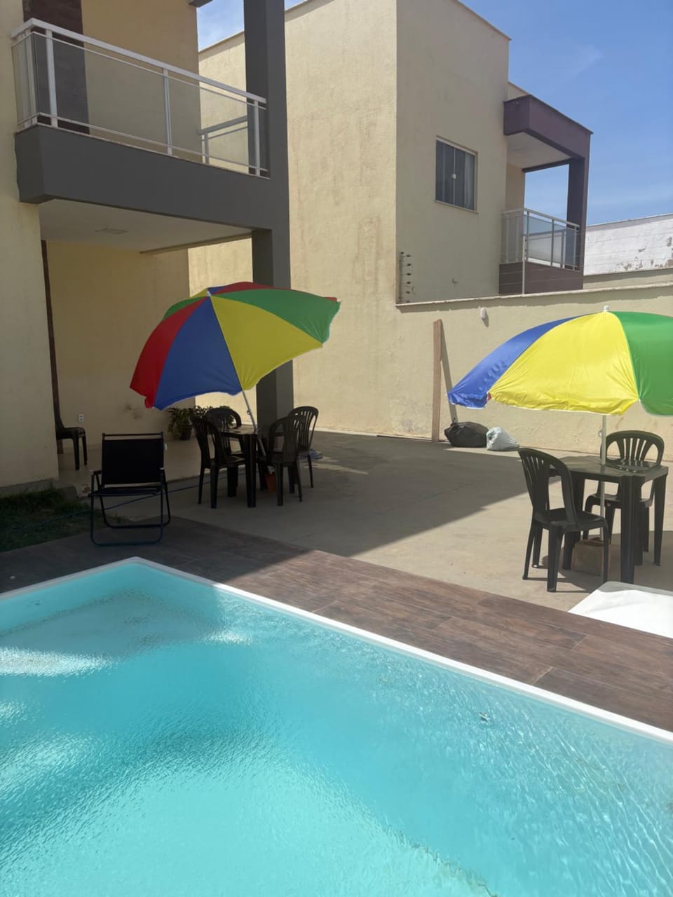 CASA COM PISCINA ATE 16 PESSOAS 700mts da praia do aracagy House in São Luís