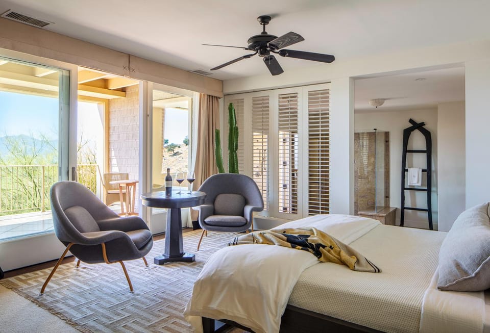 Bed, Seating area, Bedroom