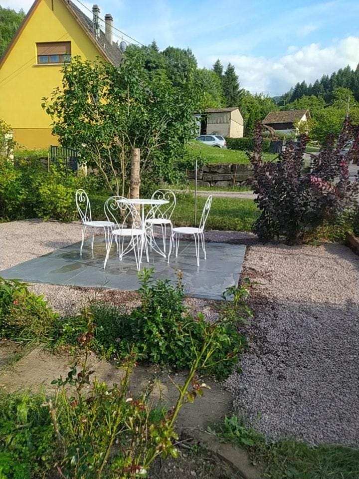 Gîte, 6 personnes le louveteau Apartment in Grand Est
