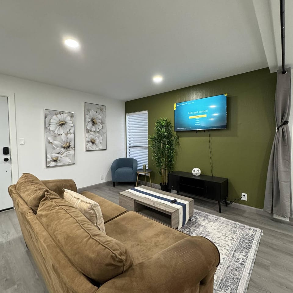 2 DT Dallas l FIFA WORLD CUP READY l 5 Min from Love Field Apartment in Dallas